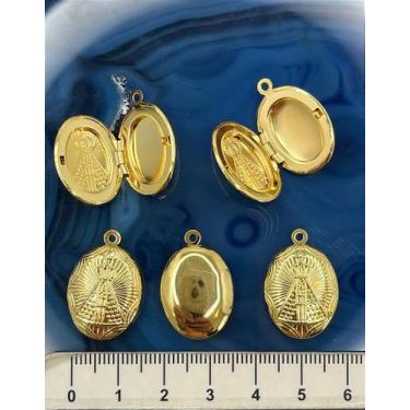 Imagem de Pingente Religioso Relicário Nossa Senhora Aparecida 20x15mm Ouro - 01