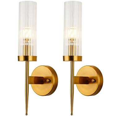 Imagem de Arandela de parede LED com base dourada em latão e cristais, luminária de parede de cristal para quarto, cabeceira ou escritório.