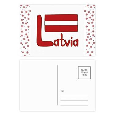 Imagem de Bandeira nacional da Letônia com estampa vermelha de Natal e flores comemorativas cartão postal Blessing Card