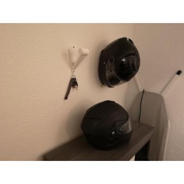 Imagem de 01 Suporte Parede Para Capacete Moto Pendurar Guardar Chaves - Karimbo