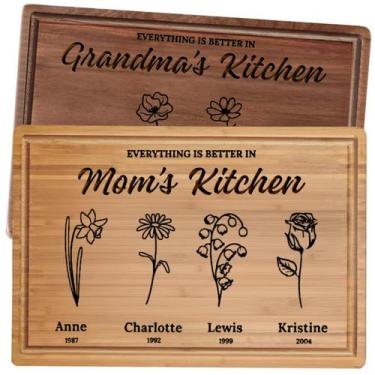 Imagem de Tábua de Corte com Flores de Nascimento Personalizadas - GIFTS TO ENGR