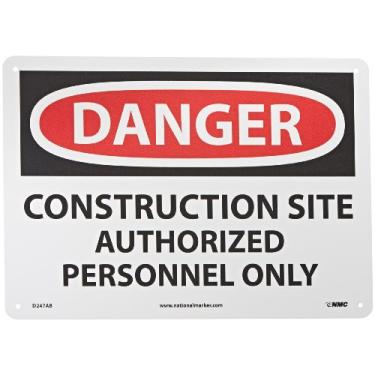 Imagem de NMC D247AB DANGER - Placa SOMENTE AUTORIZADA PESSOAL DE CONSTRUÇÃO - Placa de perigo de alumínio de 35,5 x 25,4 cm, texto preto/branco na base branca/vermelha