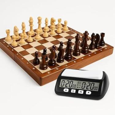 Imagem de Jogo de Xadrez Profissional 40x40 em Madeira Dobrável com Estojo Aveludado e Relógio Digital - Kit Completo de Luxo para 2 Jogadores, a Partir de 6 Anos