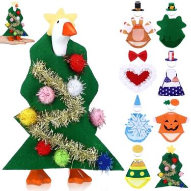 Imagem de Shinylin Conjunto de 8 conjuntos clássicos de 17 cm para mesa de ganso para árvore de Natal, boneco de neve, Papai Noel, mini varanda de ganso, roupas de gansos fofos e engraçados para estatuetas