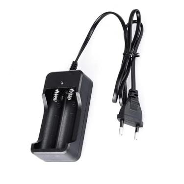 Imagem de Carregador Universal Duplo para Bateria 18650, Bivolt 110V-220V, Saída 4.2V, com Indicador LED, 2 Pontos de Carga, Modelo LPJ-A02