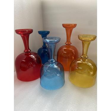 Imagem de Cálice de canto de cristal de 4ª oitava, cor clara, conjunto de 8 peças, 432 Hz para meditação.