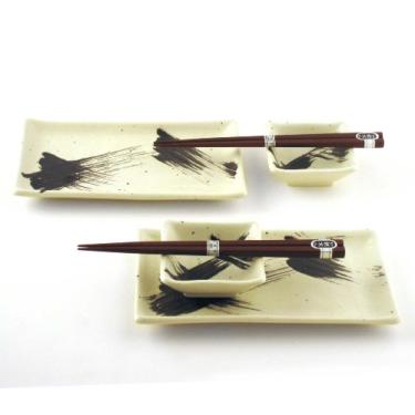 Imagem de Conjunto de bandeja de sushi japonesa para dois com pauzinhos, pincel preto em branco