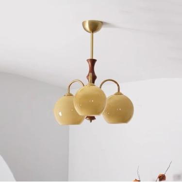 Imagem de Lustre de teto moderno de 6 luzes de meados do século, luminária pendente de vidro leitoso laranja vintage, lustre rústico de madeira de fazenda para hall de entrada, mesa de jantar, ilha de