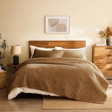 Imagem de L'AGRATY Colcha de veludo tamanho Queen: Conjunto de edredom de veludo de luxo reversível de 3 peças - Colcha de cama acolchoada grande leve com 2 fronhas para todas as estações - colcha marrom