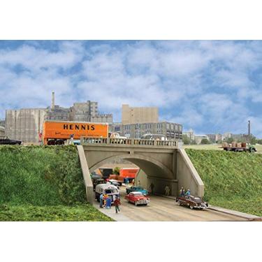 Imagem de Ponte de rua Walthers Cornerstone escala HO série kit System - estrada arqueada, cor/modelo sortido