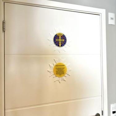 Imagem de Adorno Enfeite Medalha Religioso dePortaouParede em Acrilico Kit 2 Peç