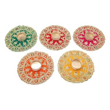 Imagem de Conjunto de 5 tapetes Aasan Rangoli com suporte de vela de luz de chá em T para casa feito de tecido de veludo bordados dourados para decoração de festival de Natal decoração de ano novo (tamanho