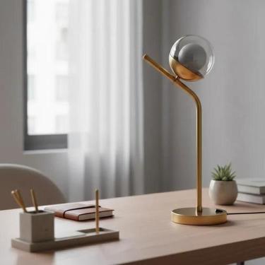 Imagem de Abajur Luminária de Mesa Inclinado Jabuticaba Dourado Vidro Globo 10cm