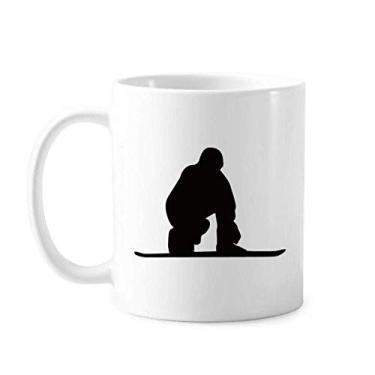 Imagem de Caneca preta de skate com contorno esportivo cerâmica cerâmica xícara de café e porcelana