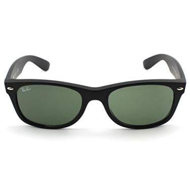Imagem de Ray-Ban Óculos de sol femininos retangulares clássicos, Armação de borracha preta/lente verde cristal 622, Medium