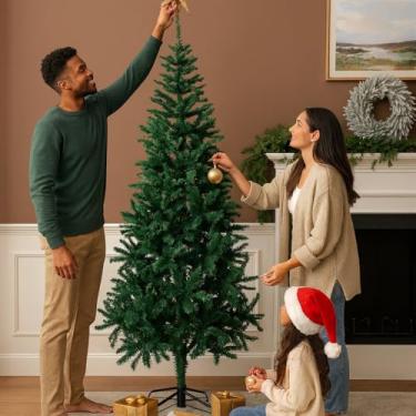 Imagem de Árvore de Natal Premium Pinheiro 2,10m com 1.100 Galhos | Modelo Verde Super Cheio e Volumoso | Estrutura Resistente e Acabamento Elegante | Ideal para Decoração Natalina de Casas e Salas