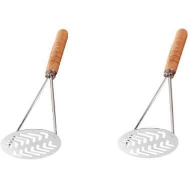 Imagem de Máquina de batata com cabo de madeira, prensa manual de batata para ferramenta de cozinha, Ricer de batata de liga de alumínio para cabo de purê de batata fofo (2 pacotes)