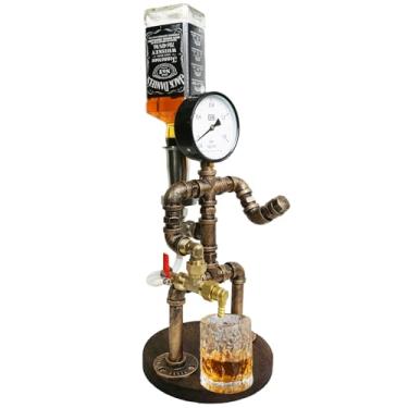 Imagem de Dispensador de uísque Steampunk – Bartender robô artesanal com design de tubo industrial, acabamento em latão vintage, base de madeira de olmo – Dispensador de bebidas exclusivo para bar em casa, pub