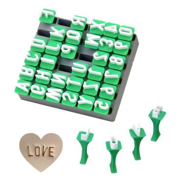 Imagem de MingQiEven Conjunto de carimbos de alfabeto e número, letras maiúsculas de 1,27 cm, números - argila de polímero, cerâmica, relevo de fondant, ferramentas de prensa de biscoito para criações