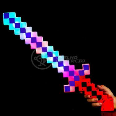 Imagem de Brinquedo Espada Pixel 58Cm Diamante Com Som E Luz À Pilha - Vermelho