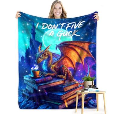 Imagem de Cobertor de dragão iluminado pela lua para amantes de fantasia - 127 x 152 cm de lã macia e bem-humorada com design I Don't Five A Guck, cobertor aconchegante para sofá, cadeiras de jogos, recantos de