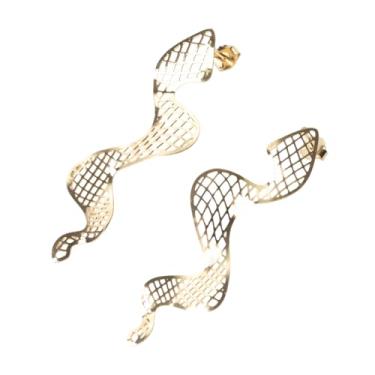 Imagem de Brinco Abstrato de Cobra Telada Dourado Semijoia Folheada a Ouro 18k