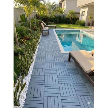 Imagem de Kit 30 Decks Madeira Plástico Encaixe Modular Piscina Sacada 30x30cm -