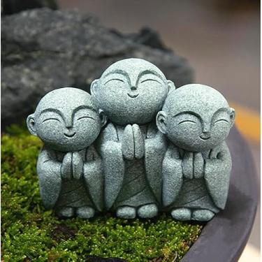 Imagem de Ornamento para presente de escultura de 7,6 cm, simples, casa, ao ar livre, 3 estátuas de Buda Jizo, cascalho, oração, jardim, decoração, cinza, artesanato, pequeno monge