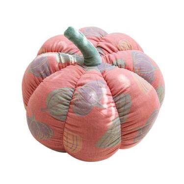 Imagem de Boneca de pelúcia com vegetais recheados de abóbora, desenho animado m