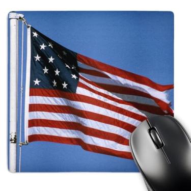 Imagem de 3dRose New York, Youngstown. Old Fort Niagara, bandeira de 15 estrelas - mouse pad, 20 x 20 cm (mp_93115_1)