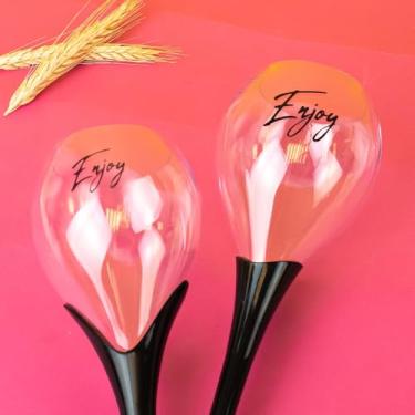 Imagem de Kit 2 Taças para Praia e Piscina Wine on The Beach Summer Time - Acrílico Premium Ultra Resistente com Haste de Fixação na Areia - Ideal para Vinho, Espumante e Gin - Não Quebra