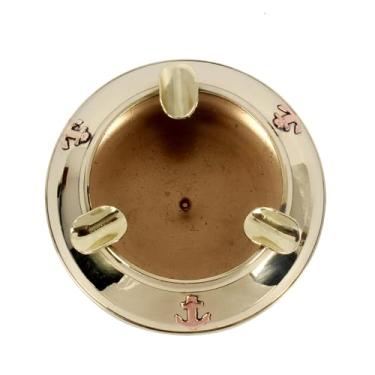 Imagem de Cinzeiro de latão com acabamento polido 10 cm