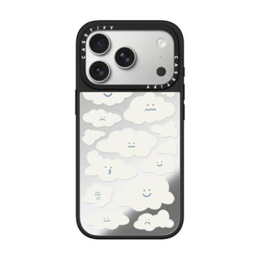 Imagem de CASETiFY Capa espelhada para iPhone 17 Pro [refletiva/compatível com Magsafe/1,5 m. 1X proteção contra quedas de grau militar] - Nuvens fofas - Prata em preto