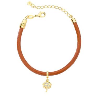 Imagem de Pulseira de Couro Caramelo com Charm Algodão Pequeno Revestido em Ouro