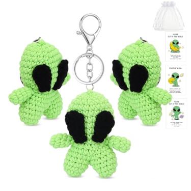 Imagem de VioraWhite Conjunto de 3 chaveiros alienígenas kit de crochê que brilha no escuro pacote de presente inspirador com cartões de encorajamento, presente de crochê alienígena para homens e mulheres