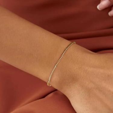 Imagem de Pulseiras femininas banhadas a ouro 16K clássicas prateadas femininas modernas pulseiras de cobre bijuterias para mulheres, One Size, Cobre, Sem Pedra Preciosa