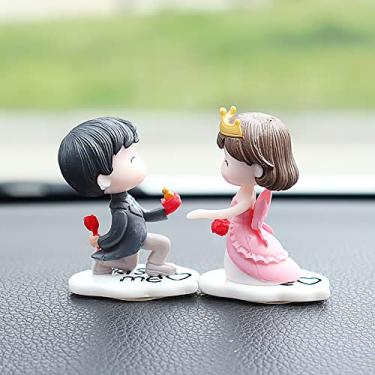 Imagem de Adorável decoração de carro com desenho animado, interior de carro, ornamentos de resina fofos, decoração de mesa de móveis, presente adorável (decoração de casal com balão)