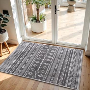 Imagem de Terrug Tapete Boho para entrada, cinza 5 x 7 cm lavável com pilha baixa antiderrapante para cozinha, tapete geométrico macio resistente a manchas pequeno para decoração de quarto e banheiro