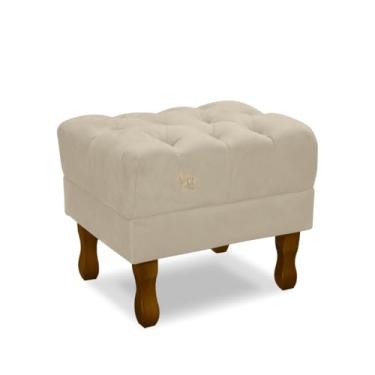 Imagem de Puff Retrô Decorativo Vit Decor – Estrutura em Madeira de Eucalipto, Espuma D-26 e Revestimento em Suede Aveludado, Design Clássico com Pés Palito para Sala, Quarto e Escritório (Bege)