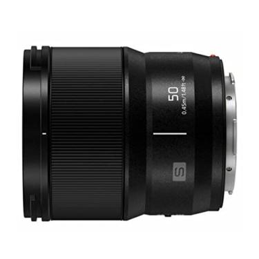 Imagem de Panasonic Lente de câmera LUMIX S Series, lente intercambiável de 50 mm F1.8 L-Mount para câmeras digitais sem espelho de quadro completo, S-S50