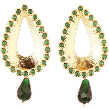 Imagem de Brincos femininos em tom dourado de esmeralda falsa de metal com corte limpo e facetado em bollywood indiana Touchstone.
