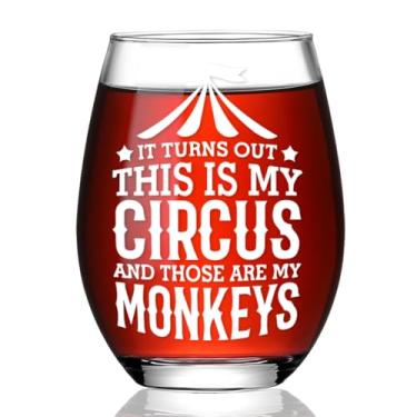 Imagem de Ymzkpoa Turns Out This Is My Circus And These Are My Monkeys,Presentes engraçados para mãe taça de vinho sem haste para mulheres mãe avó mamãe esposa, presente de aniversário de Natal para melhor mãe