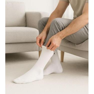 Imagem de Kit 12 pares de meia pacote cano alto cor branca veste do 38 ao 44 - S