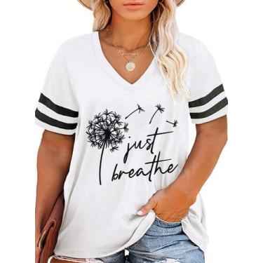 Imagem de Camiseta feminina Happy Sailed plus size listrada com decote em V 5X b