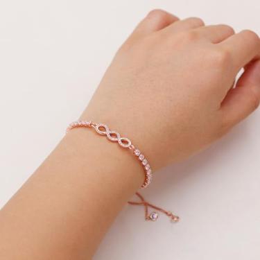 Imagem de Pulseira circular de latão de zircão | Pulseira oval entrelaçada tripla | Pulseira circular de latão com zircônia cúbica | Pulseira oval interligada para mulheres | Ovais sobrepostos YA4846, Medium