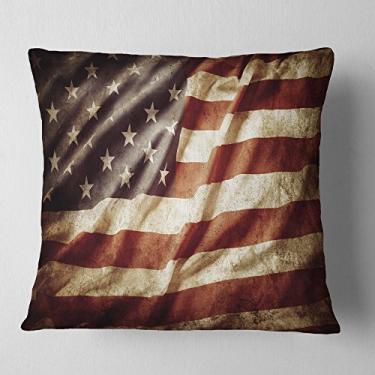 Imagem de Sala de estar contemporânea com bandeira americana Designart, sofá, almofada de alta qualidade + capa de almofada impressa em ambos os lados 66 cm x 66 cm