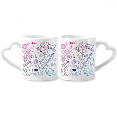 Imagem de Combinação de fone de ouvido padrão musical ilustrar conjunto de canecas de porcelana de casal cerâmica alça de coração