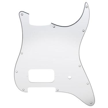 Imagem de Musiclily Pro 11 Furos Single Descoberto Humbucker e Ranhura Potenciômetro Escudo para Guitarra EUA/México Fender Tom Delonge Strat Style, 3 camadas Branco