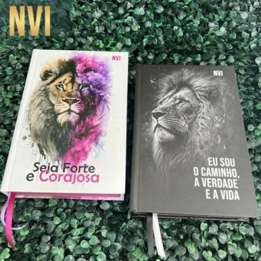 Imagem de Kit NVI Casal Cristão 2 Bíblias Evangélicas Leão Preto e Forte e Coraj