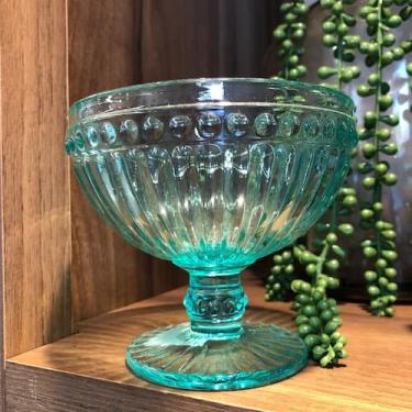 Imagem de Taça coper sobre mesa vidro - LYOR , Tifany